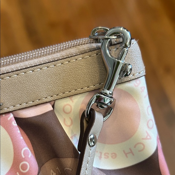 Coach Signature Y2K-Era Madison Multicolor Satin w/ Tan Leather Trim Wristlet - Picture 10 of 10